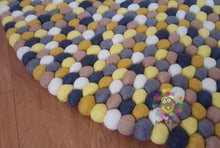 Load image into Gallery viewer, Felt Ball Rugs 20 cm - 250 cm Yellow and Grey (Free Shipping)