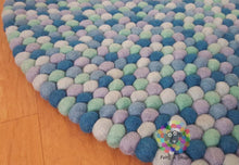 Load image into Gallery viewer, Felt Ball Rugs King 20 cm - 250 cm Mint Tone (Free Shipping)