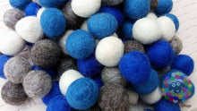 Load image into Gallery viewer, 2 cm Felt Balls. Wool Pom pom Nursery Garland Decoration 100 % Wool - DIY Craft