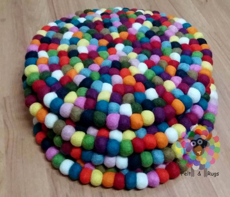 Round felt Ball Chair Mat Set of 4 pcs. Size 36 cm each. 100 % Wool