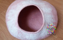 Load image into Gallery viewer, Large Felt Cat Cave (40 cm or 16 Inches Diameter) Cat Bed / Pet Bed / Puppy Bed / Cat House. 100 % Wool . Handmade