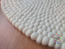 Load image into Gallery viewer, Felt Ball Rugs 20 cm - 250 cm Pure White (Free Shipping)