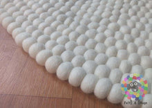 Load image into Gallery viewer, Felt Ball Rugs 20 cm - 250 cm Pure White (Free Shipping)