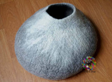 Load image into Gallery viewer, Large Felt Cat Cave  (40 cm or 16 Inches Diameter) / Cat Bed / Pet Bed / Puppy Bed / Cat House. 100 % Wool Natural Color
