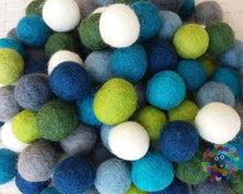 Load image into Gallery viewer, 2 cm Felt Balls. Wool Pom pom Nursery Garland Decoration 100 % Wool - DIY Craft