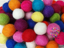 Load image into Gallery viewer, 1.7 cm Felt Balls. Wool Pom pom Nursery Garland Decoration. 100 % Wool - DIY Craft