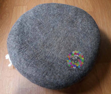 Load image into Gallery viewer, Large Felt Cat Cave (40 cm or 16 Inches Diameter) Cat Bed / Pet Bed / Puppy Bed / Cat House. 100 % Wool Natural Color
