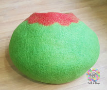 Load image into Gallery viewer, LARGE Felt Cat Cave (40 cm or 16 Inches Diameter) Cat Bed / Pet Bed / Puppy Bed / Cat House. 100 % Wool . Handmade in NEPAL