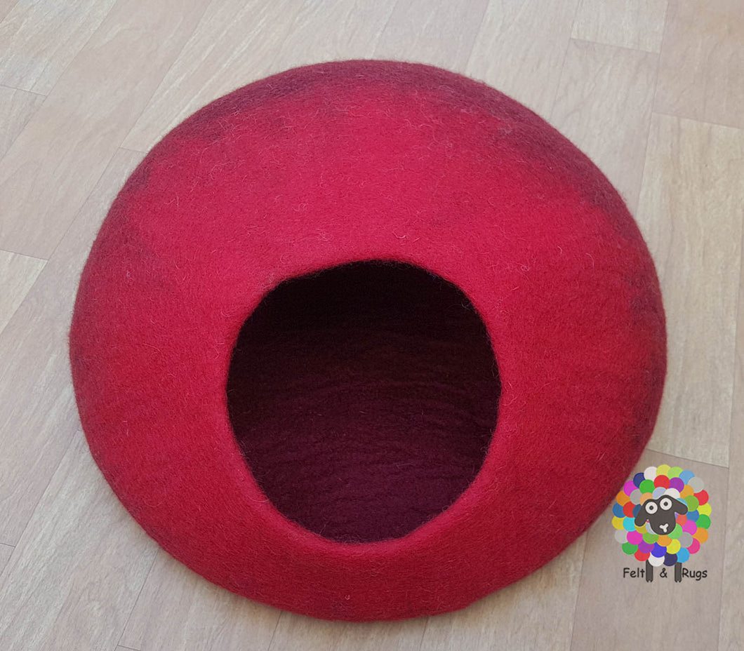 Large Felt Cat Cave  (40 cm or 16 Inches Diameter) / Cat Bed / Pet Bed / Puppy Bed / Red Cat House. 100 % Wool