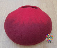 Load image into Gallery viewer, Large Felt Cat Cave  (40 cm or 16 Inches Diameter) / Cat Bed / Pet Bed / Puppy Bed / Red Cat House. 100 % Wool
