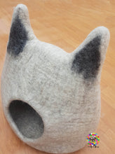 Load image into Gallery viewer, Large Felt Cat Cave / Cat Bed / Pet Bed / Puppy Bed / Cat House. 100 % Wool Natural Color