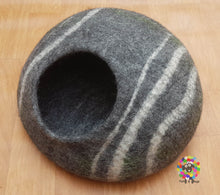 Load image into Gallery viewer, Large Felt Cat Cave / 40 cm or 16 Inches Diameter / Cat Bed / Pet Bed / Puppy Bed / Cat House. 100 % Wool Natural Color
