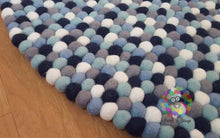 Load image into Gallery viewer, Felt Ball Rugs 90 cm - 250 cm (Free Shipping)
