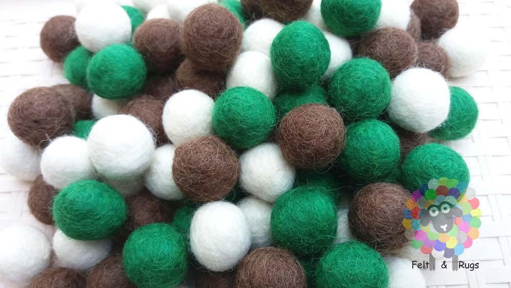 VIOCIWUO 60pcs Natural Wool Felt Balls Pom Poms in Neutral Earth Tones for Crafts, Garland, Felting, Baby Mobile and Decor 0.8 inch Hand Felted in