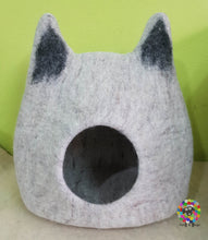 Load image into Gallery viewer, Large Felt Cat Cave / Cat Bed / Pet Bed / Puppy Bed / Cat House. 100 % Wool Natural Color
