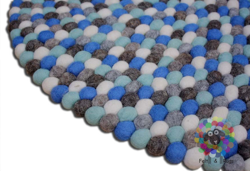 Felt Ball Rug 20 cm - 250 cm  (Free Shipping)